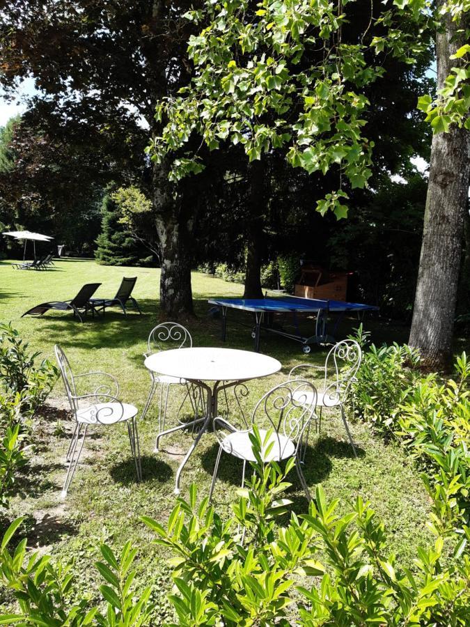 Le Domaine Du Chaffard Bed & Breakfast Les Avenieres Exterior photo